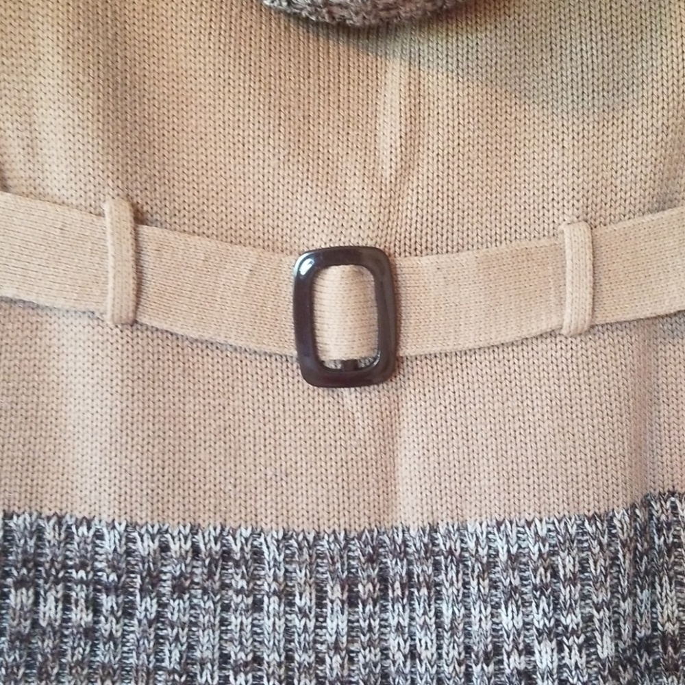 Sweater - Picture 4 of 5